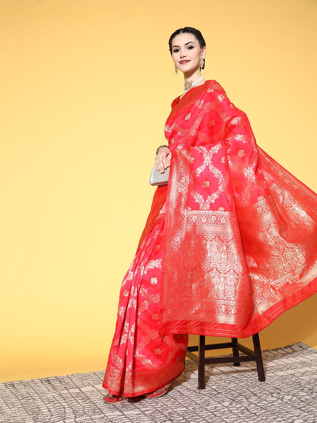 

Saree mall Ethnic Motifs Saree with Woven Design Border, Pink