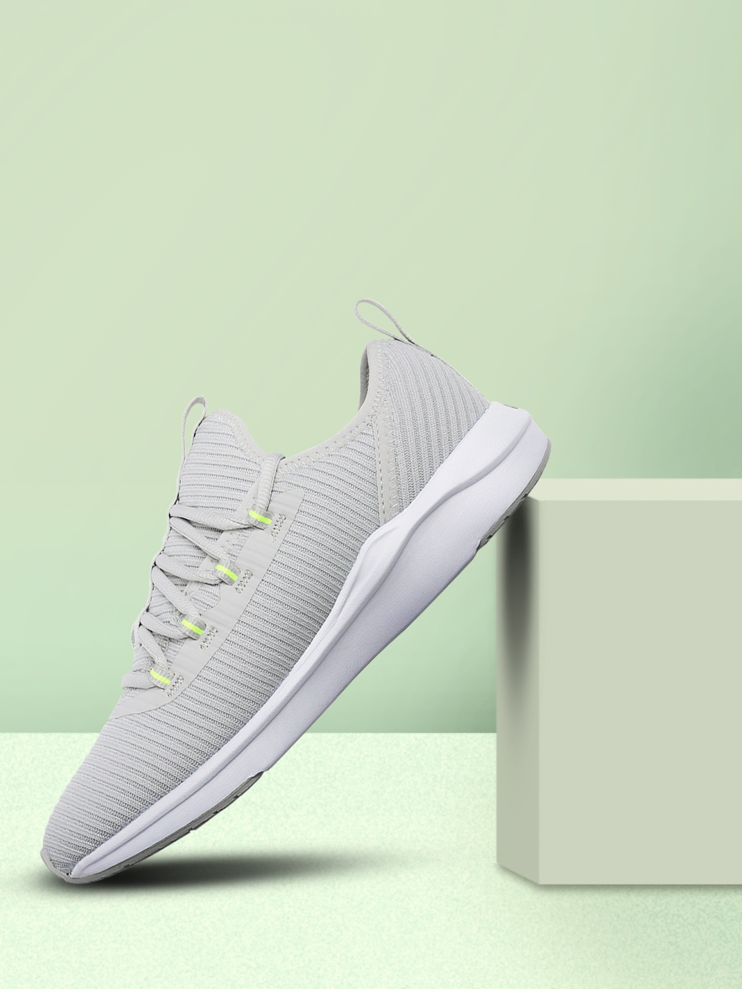 

Puma Women Grey Solid Softride Finesse Running Shoes