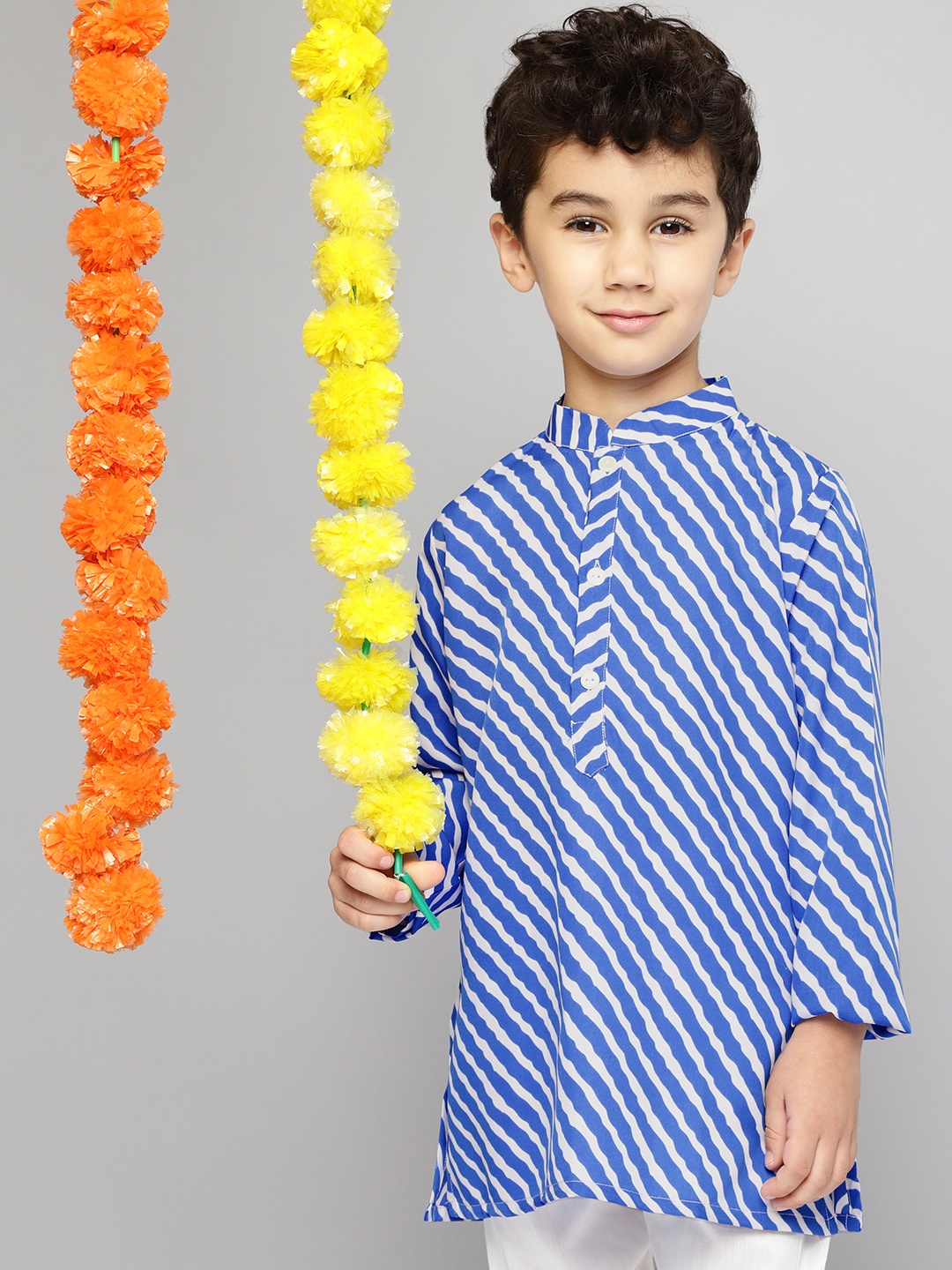 

YK Boys Blue & White Leheriya Print Regular Polyester Kurta with Pyjamas
