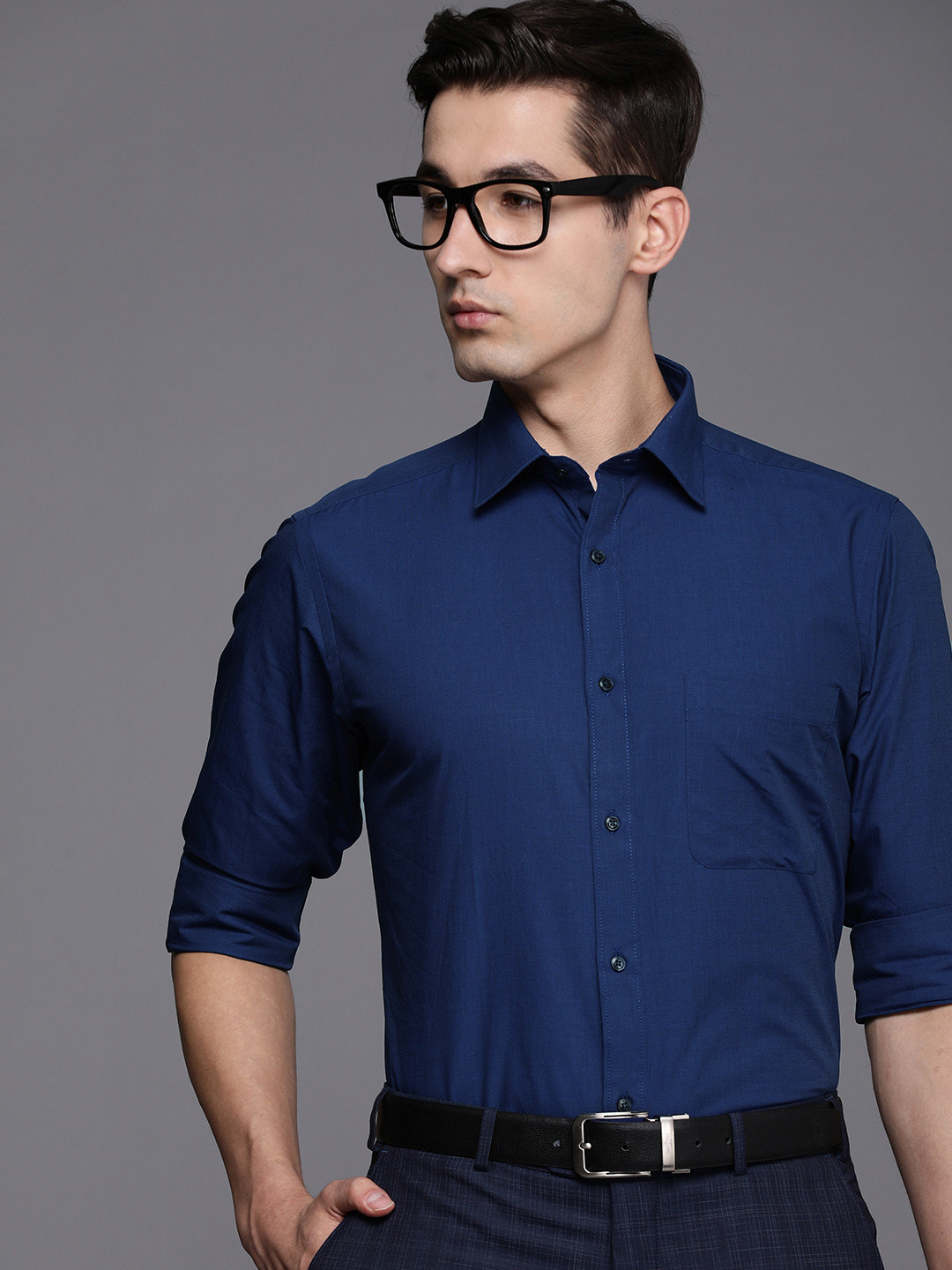 

Raymond Men Blue Solid Slim Fit Cotton Formal Shirt