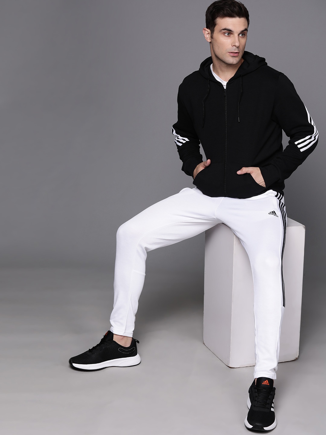 

ADIDAS Melange Effect IN SMU 3S FZ HD Training Hooded Sweatshirt, Black