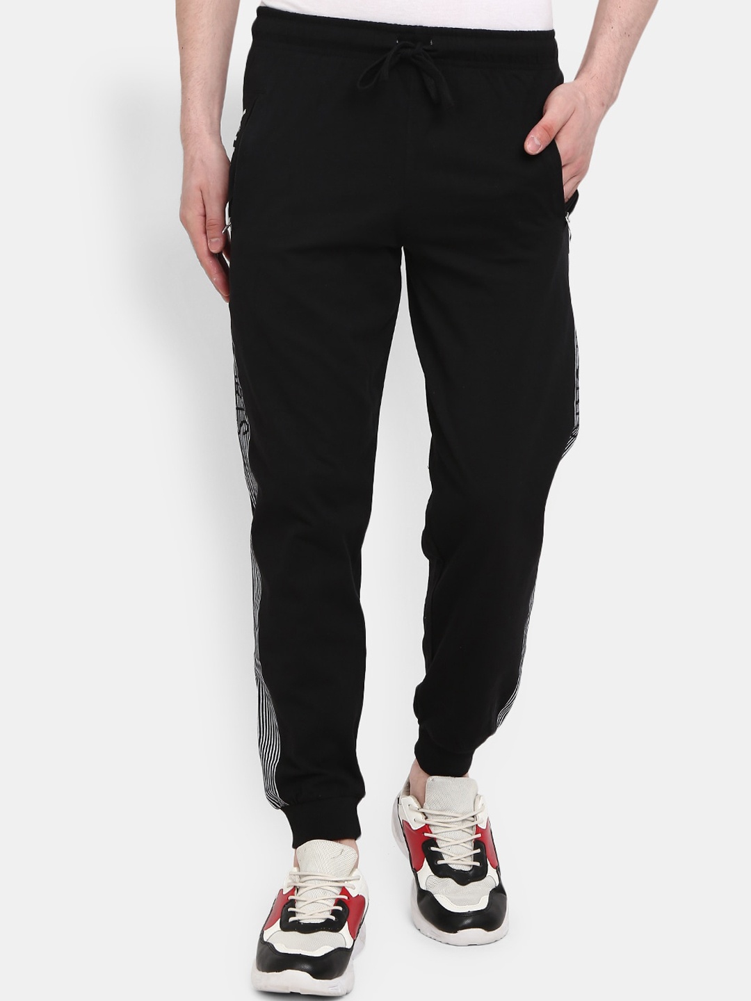 

V-Mart Men Black Solid Joggers