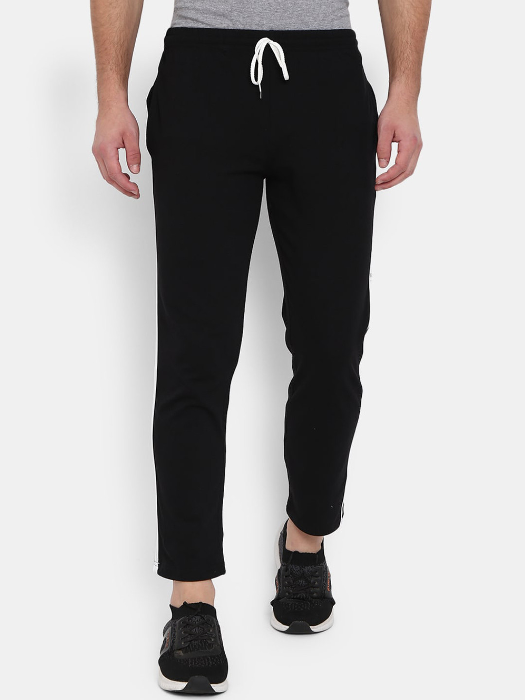 

V-Mart Men Black Solid Track Pants
