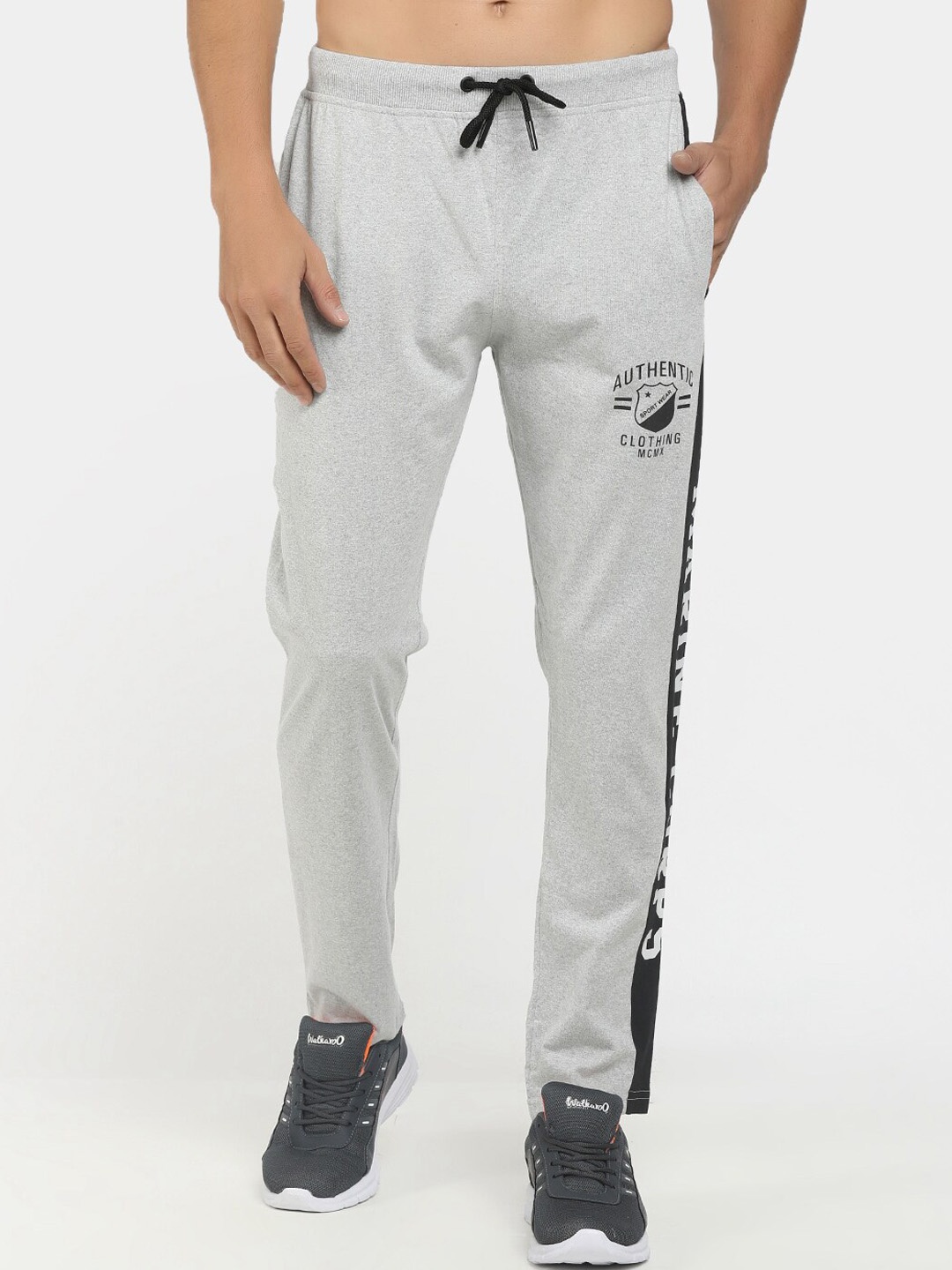 

V-Mart Men Grey Solid Track Pants