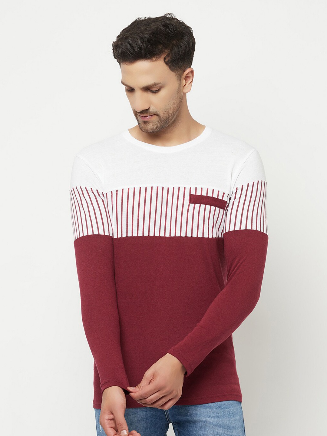 

ELEGANCE Men Multicoloured & claret Printed Applique T-shirt, Multi