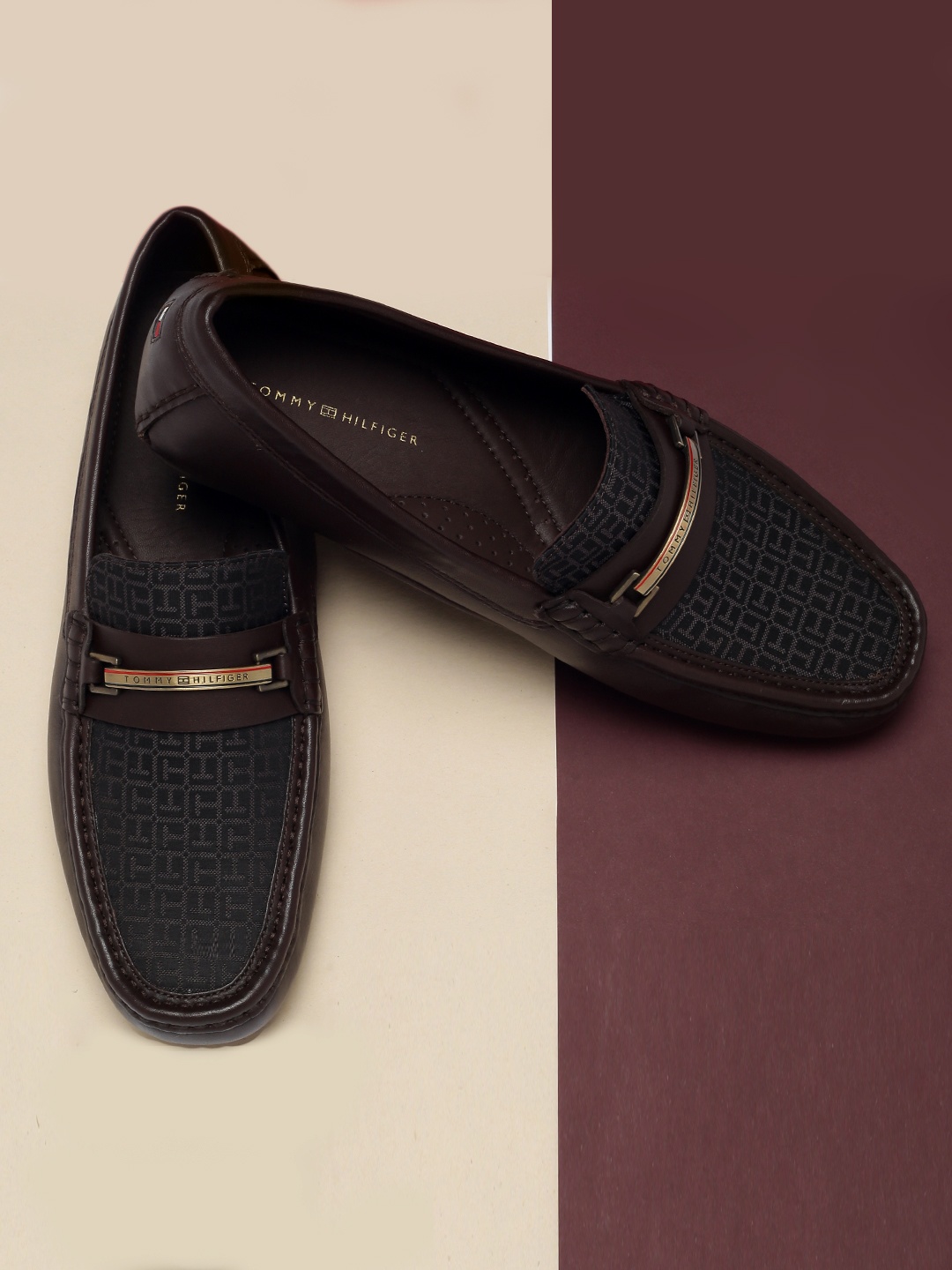 

Tommy Hilfiger Men Brown Printed Loafers