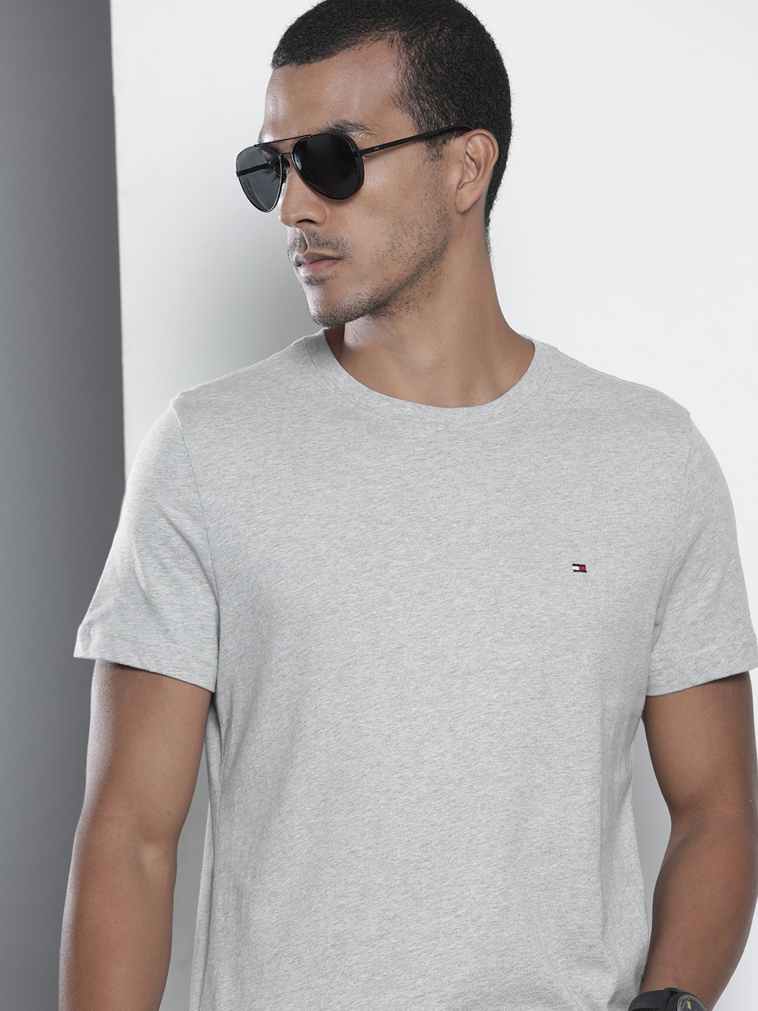 

Tommy Hilfiger Men Grey Slim Fit Pure Cotton Casual T-shirt