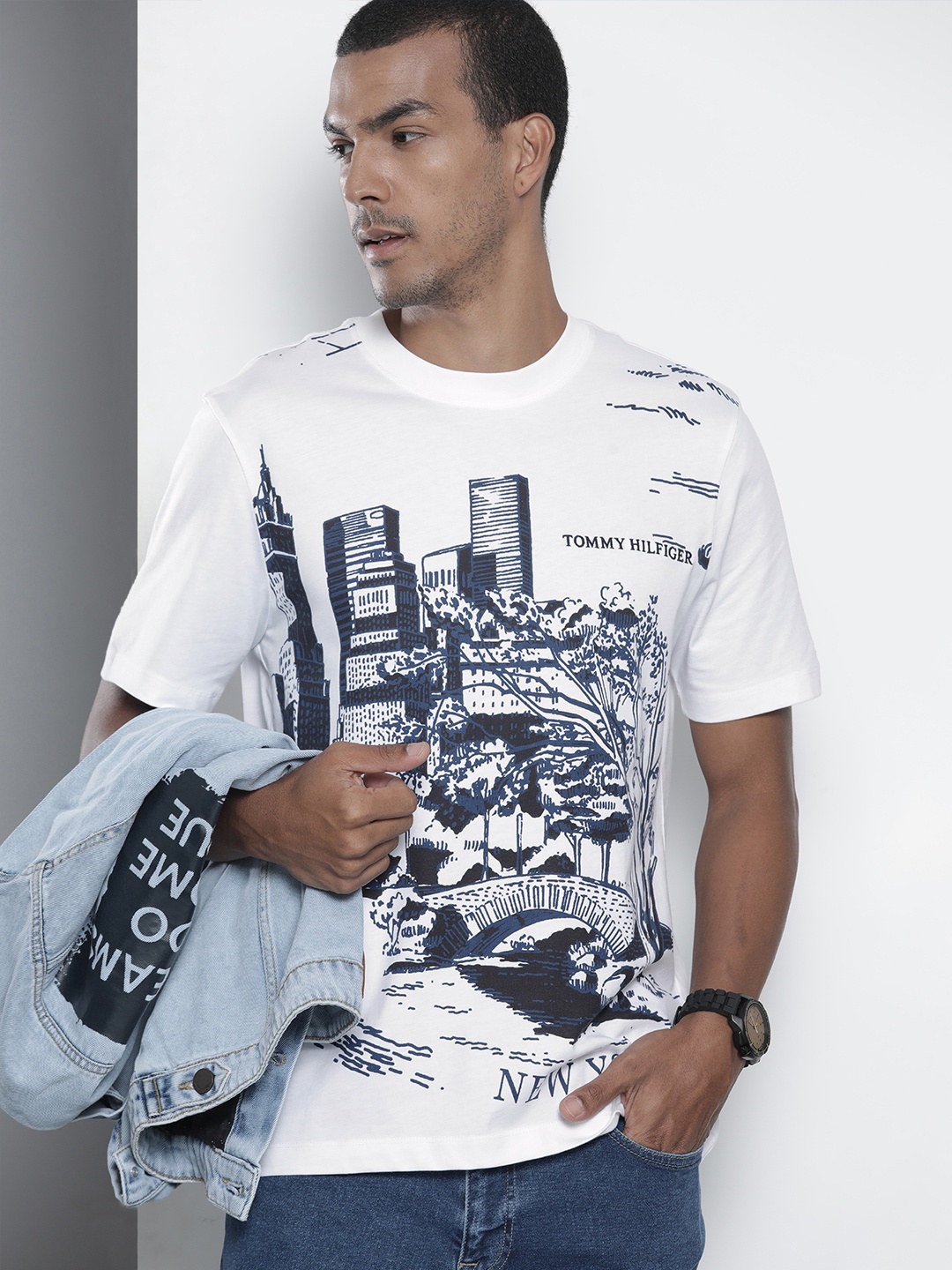 

Tommy Hilfiger Men White & Navy Blue Printed Pure Cotton T-shirt