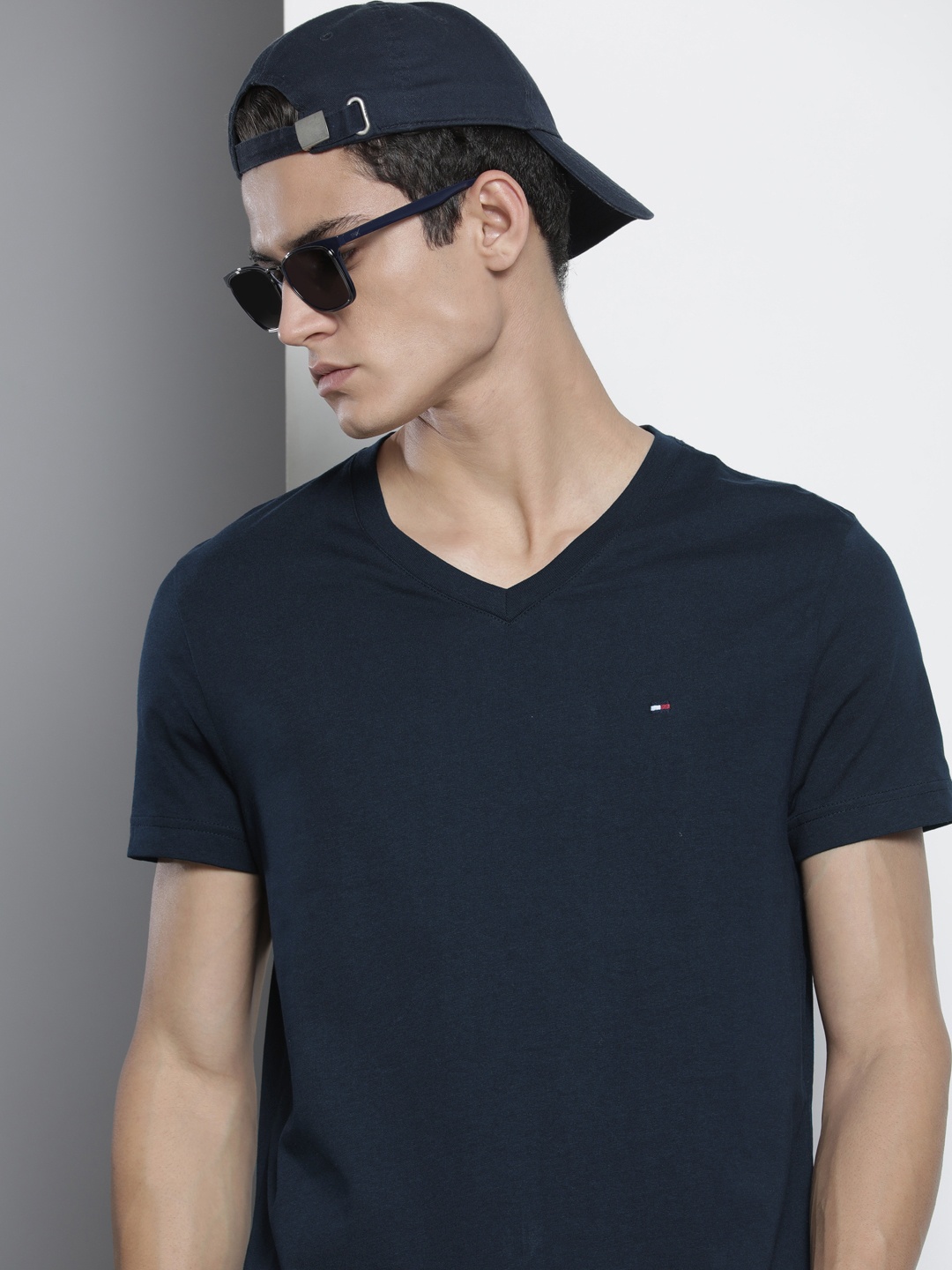 

Tommy Hilfiger Men Navy Blue V-Neck Pure Cotton Slim Fit T-shirt