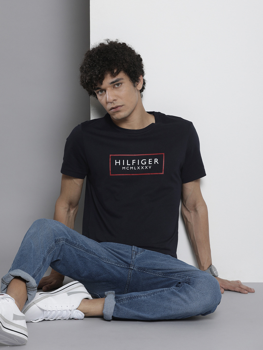 

Tommy Hilfiger Men Navy Blue Brand Logo Printed Pure Cotton Slim Fit T-shirt