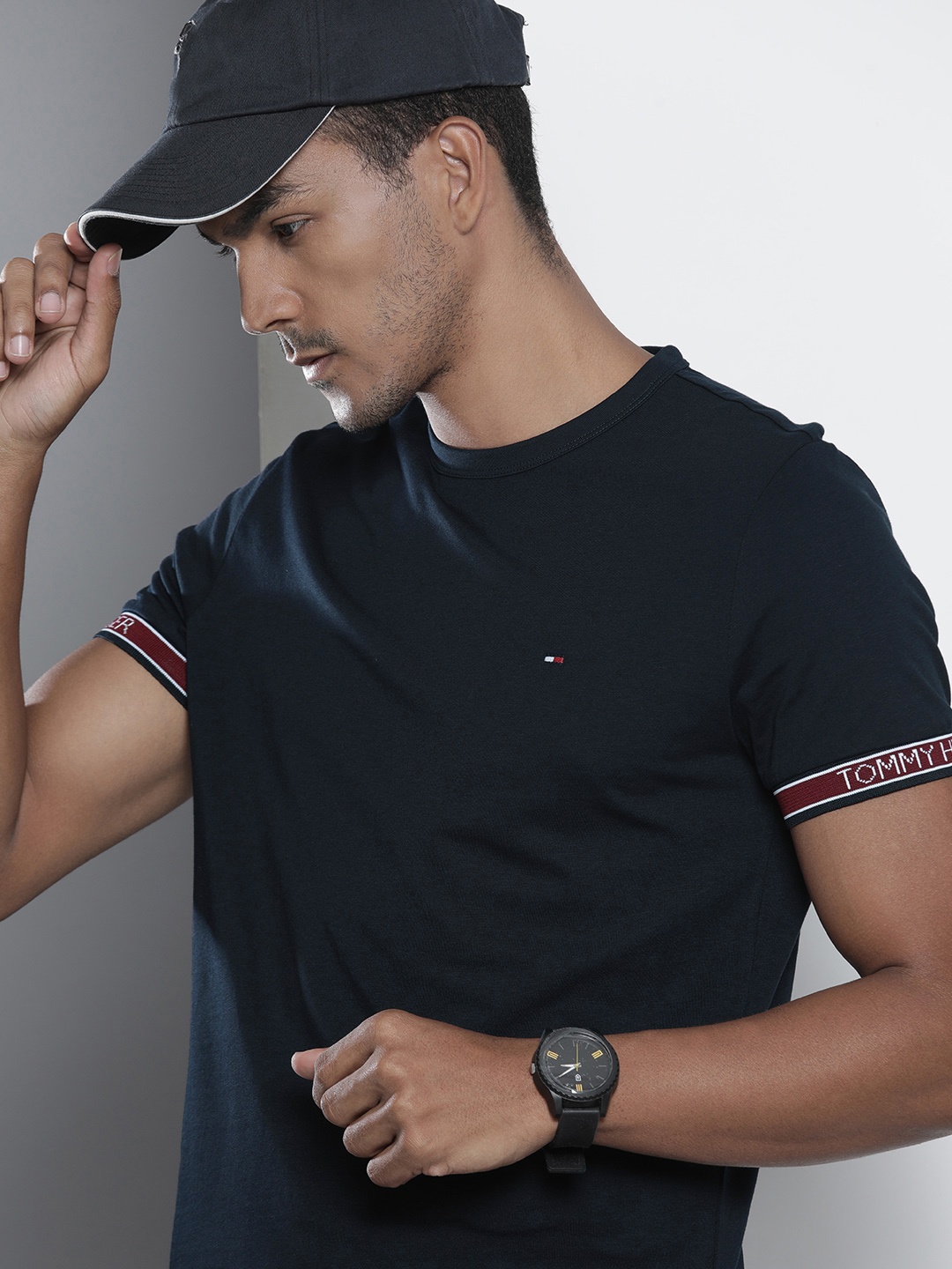 

Tommy Hilfiger Men Navy Blue Pure Cotton Slim Fit T-shirt