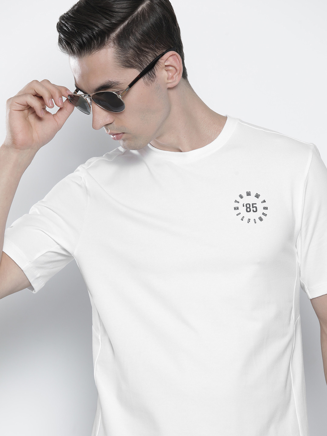 

Tommy Hilfiger Men White Placement Print Casual T-shirt