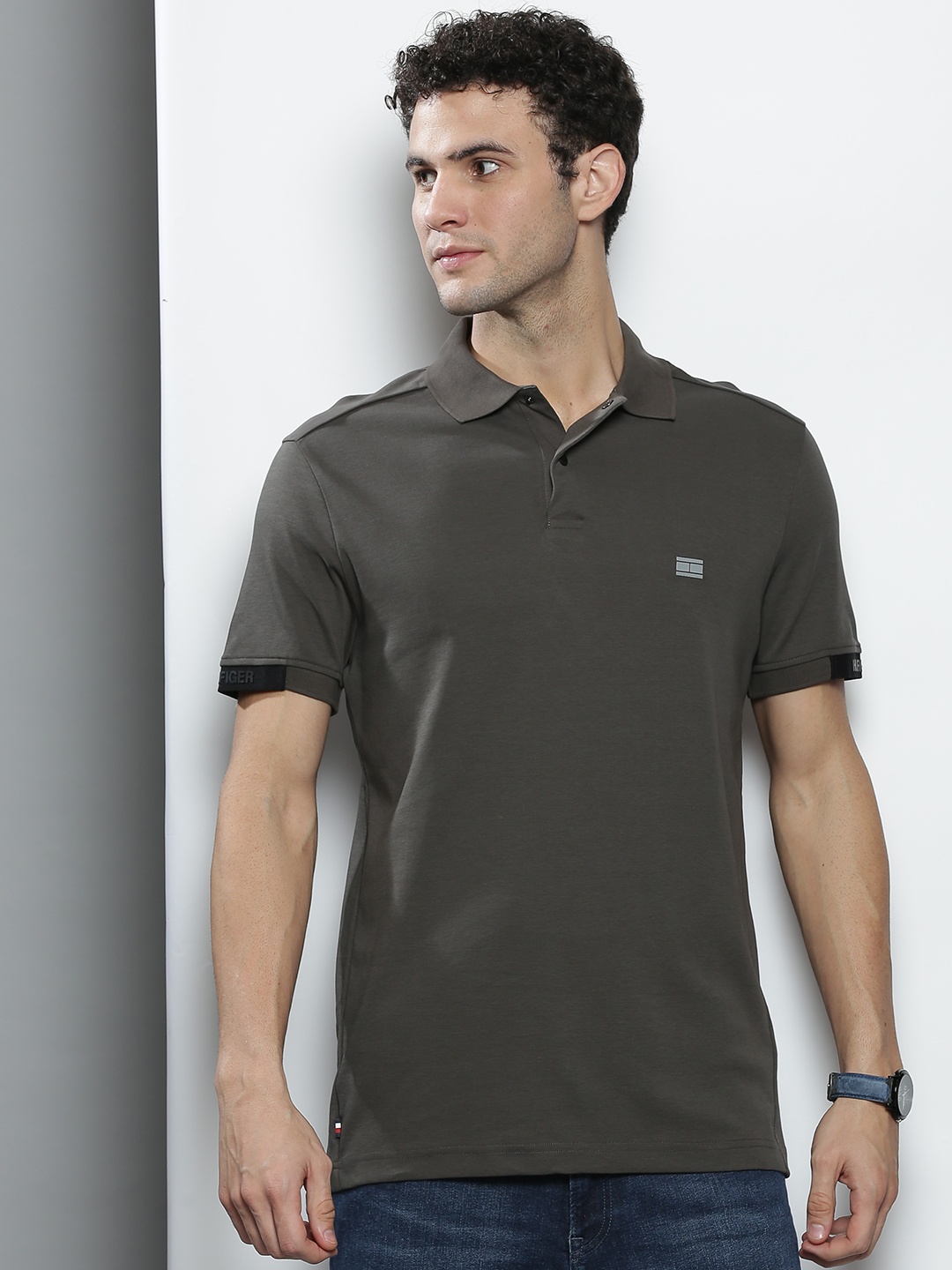 

Tommy Hilfiger Men Olive Green Polo Collar Slim Fit T-shirt