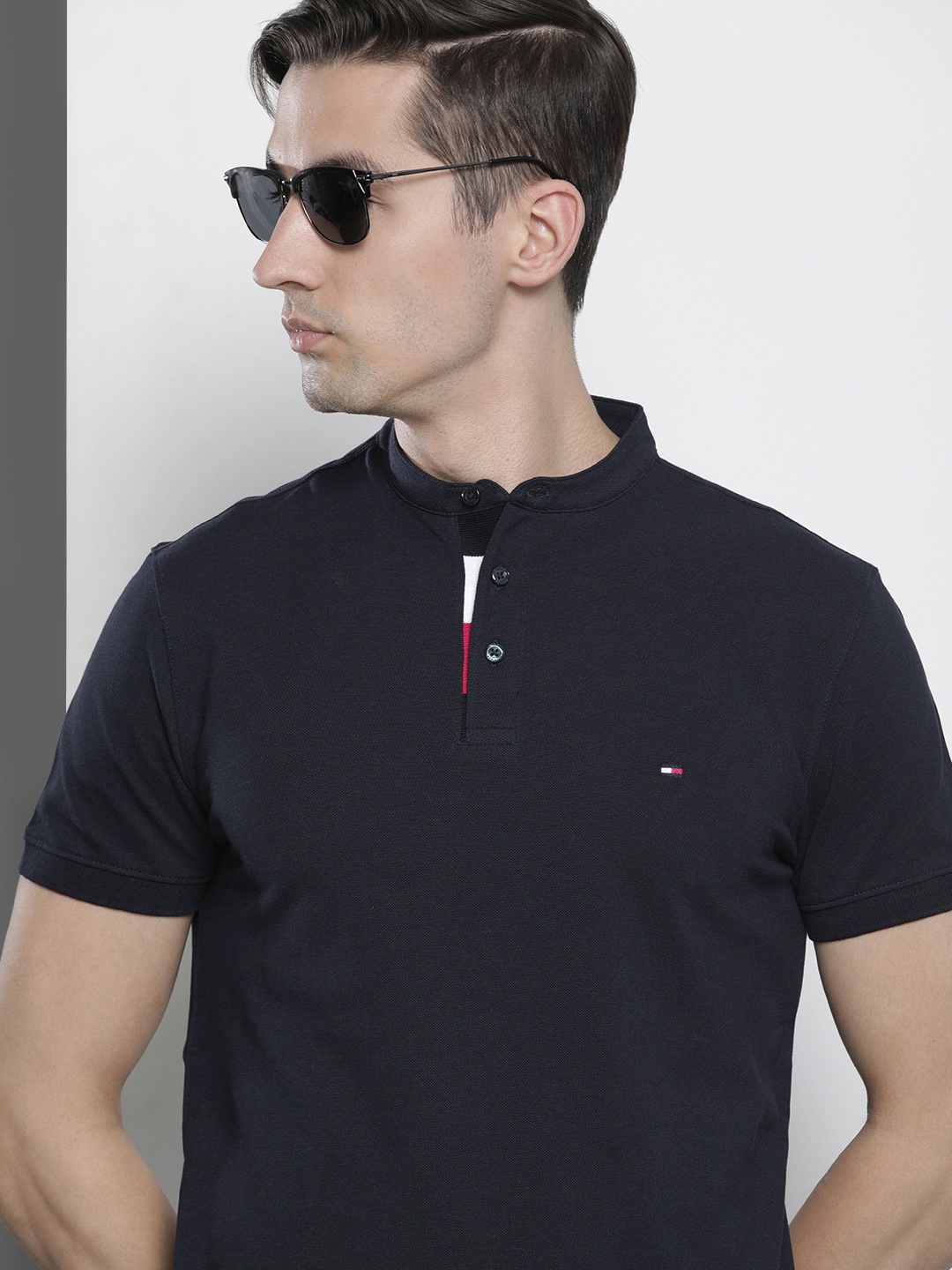 

Tommy Hilfiger Men Navy Blue Dyed Mandarin Collar Slim Fit Pure Cotton Casual T-shirt