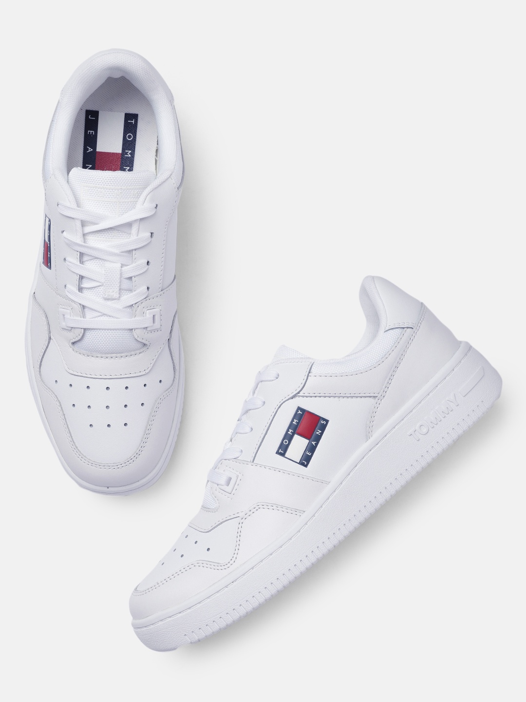 

Tommy Hilfiger Men White Leather Sneakers