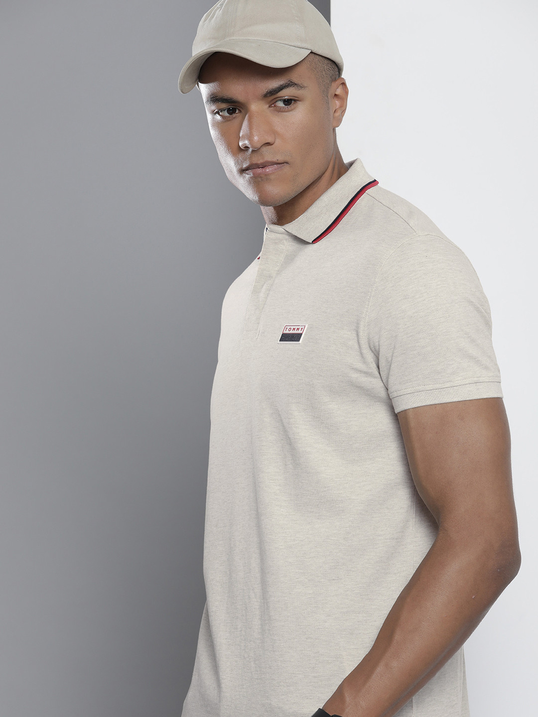 

Tommy Hilfiger Men Beige Brand Logo Polo Collar Applique Pure Cotton T-shirt