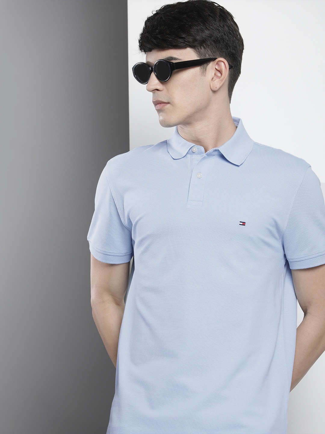 

Tommy Hilfiger Men Blue Polo Collar T-shirt