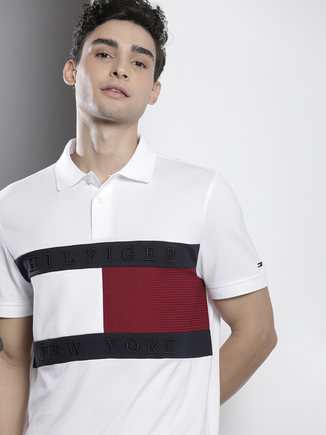 

Tommy Hilfiger Men White & Maroon Colourblocked Polo Collar Pure Cotton Casual T-shirt