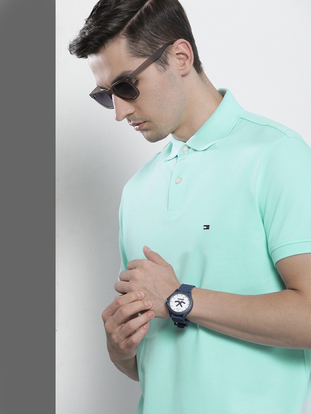 

Tommy Hilfiger Men Sea Green Solid Polo Collar T-shirt