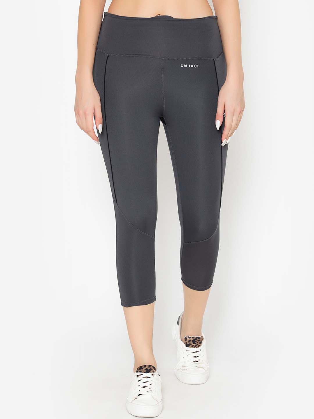 

Vami Women Grey Capris