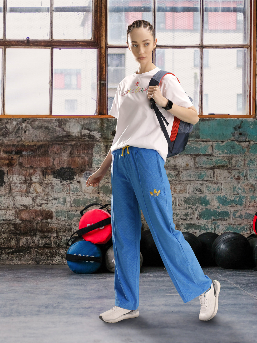 

ADIDAS Originals Women Blue Brand Logo Velour Track Pants
