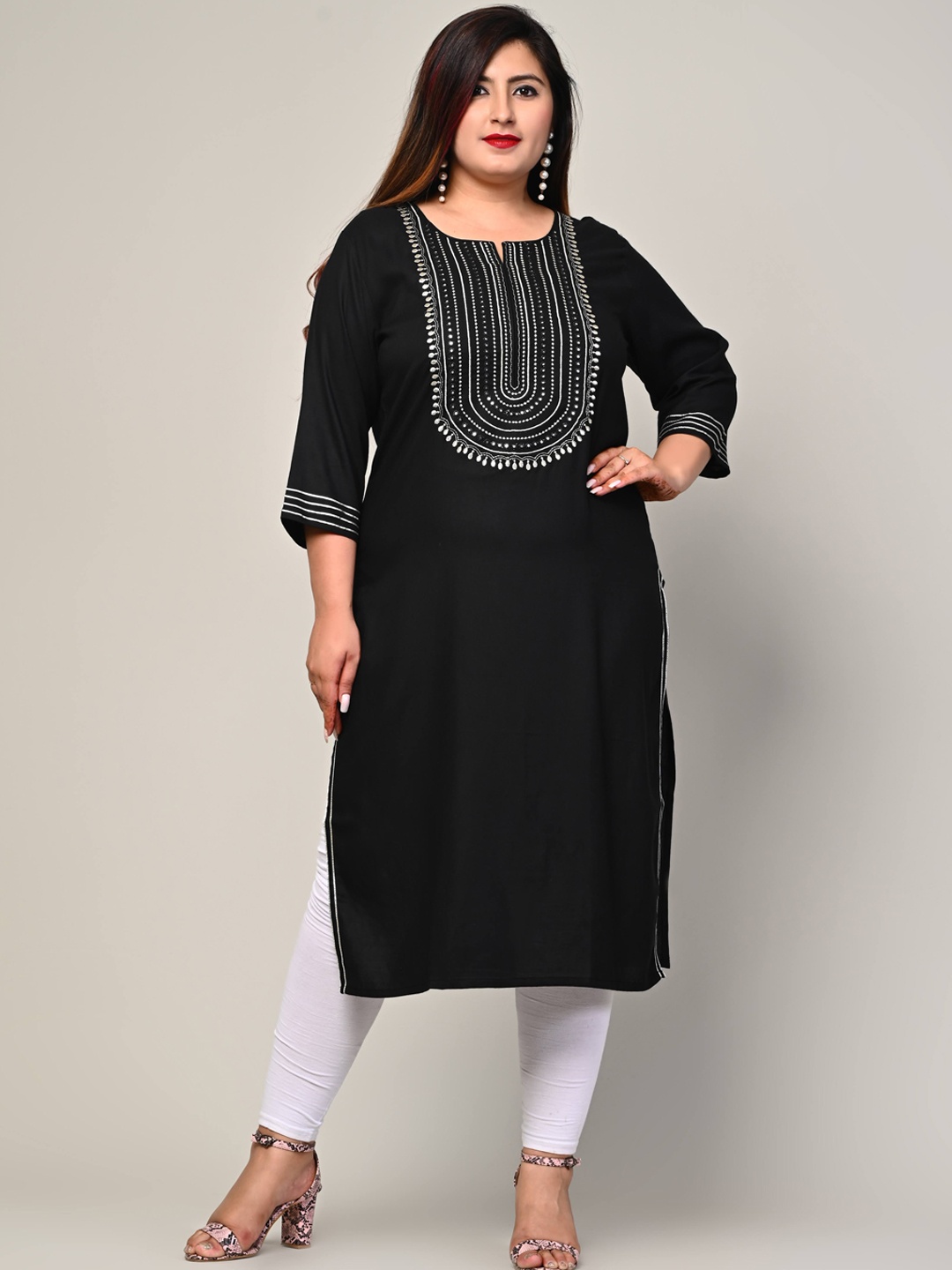 

Swasti Women Black & black chocolate Yoke Design Floral Kurta