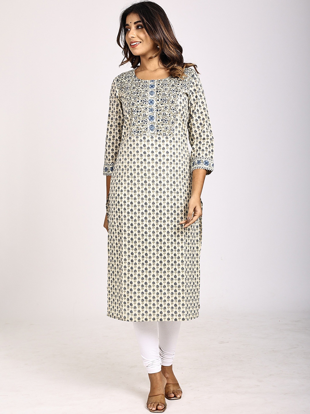 

Swasti Women Off White & pristine Geometric Printed Thread Work Floral Pathani Kurta