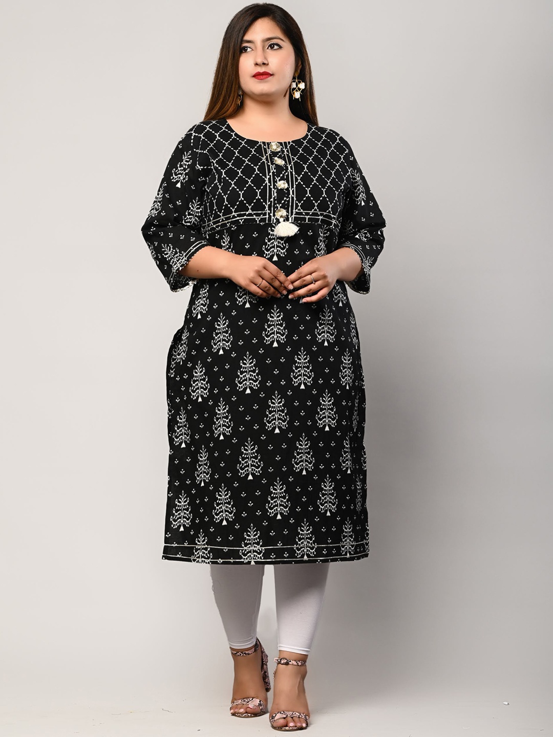 

Swasti Women Black Ethnic Motifs Printed Thread Work Floral Kurta