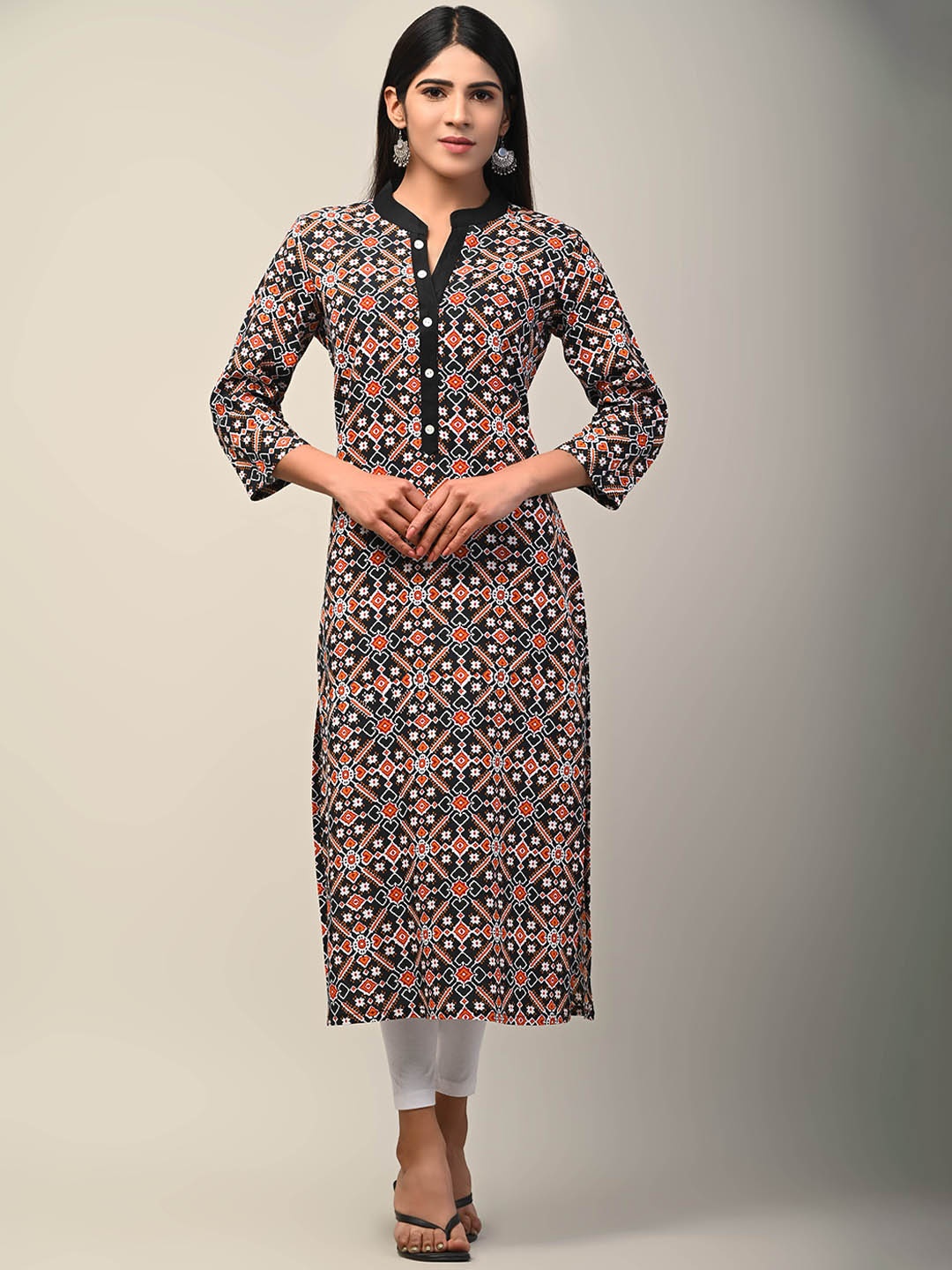 

Swasti Women Black Geometric Printed Thread Work Floral Kurta