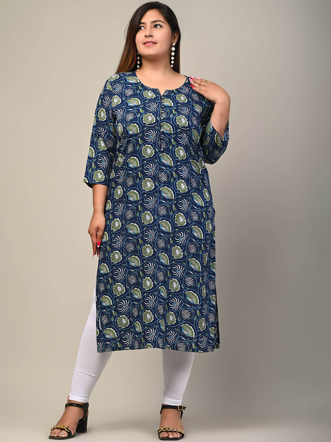 

Swasti Women Blue Floral Printed Floral Kurta