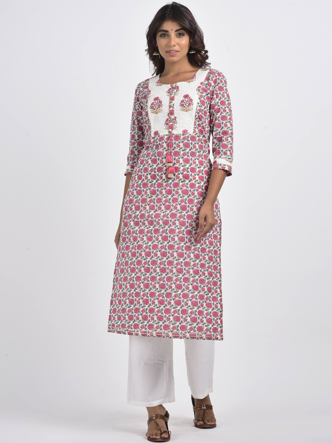 

Swasti Women White Floral Printed Thread Work Floral Kurta