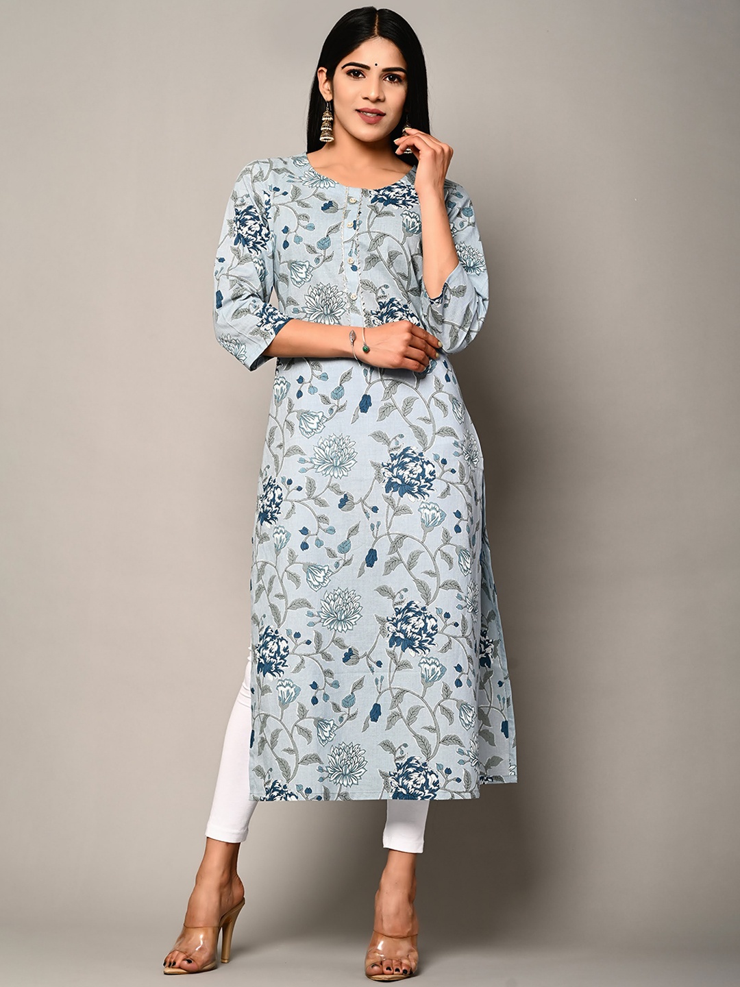 

Swasti Women White & gray lilac Floral Printed Keyhole Neck Flared Sleeves Thread Work Floral Kurta