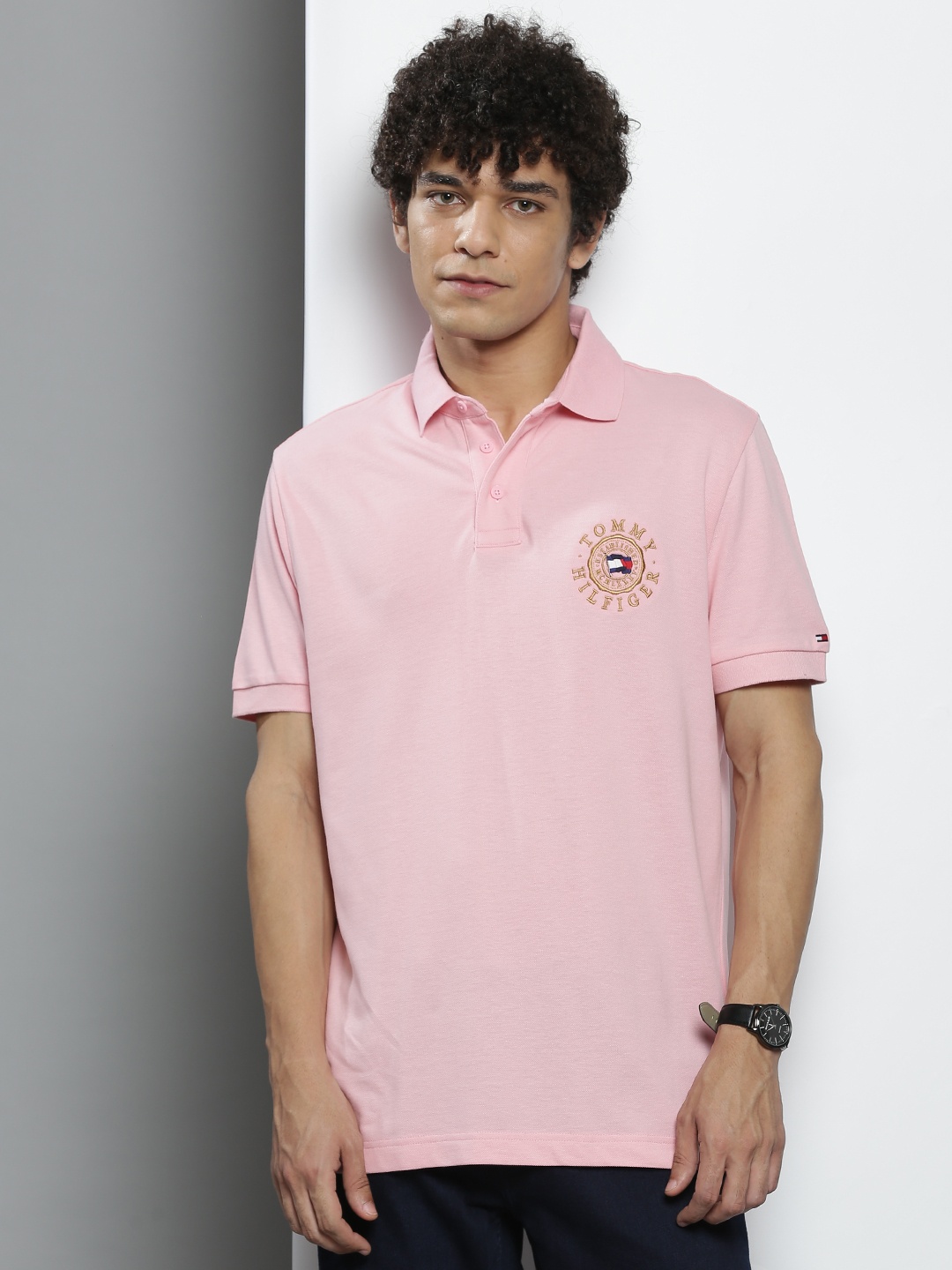 

Tommy Hilfiger Men Pink Solid Cotton Polo Collar Applique T-shirt