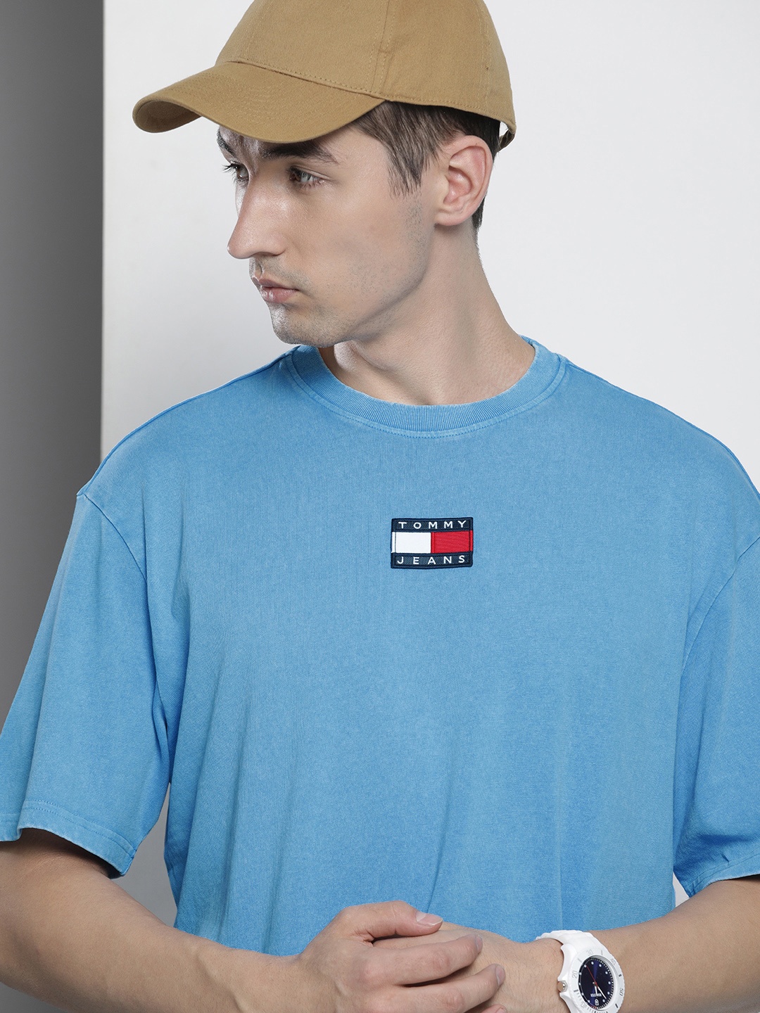 

Tommy Hilfiger Men Blue Boxy Pure Cotton T-shirt