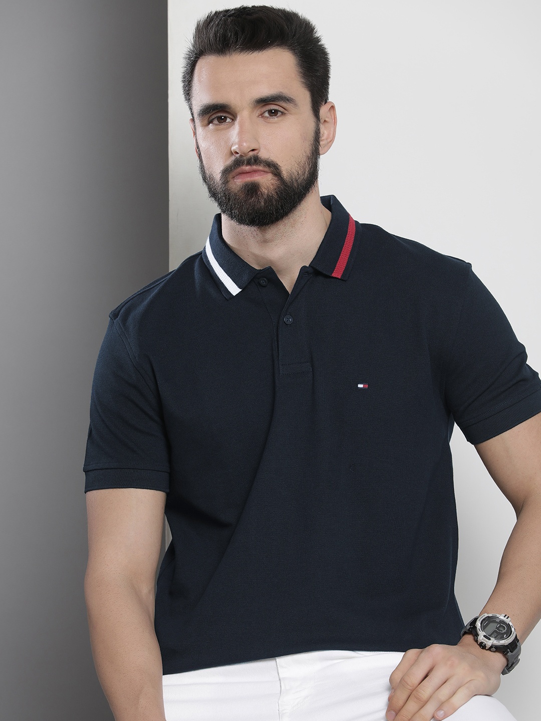 

Tommy Hilfiger Men Navy Blue Polo Collar T-shirt
