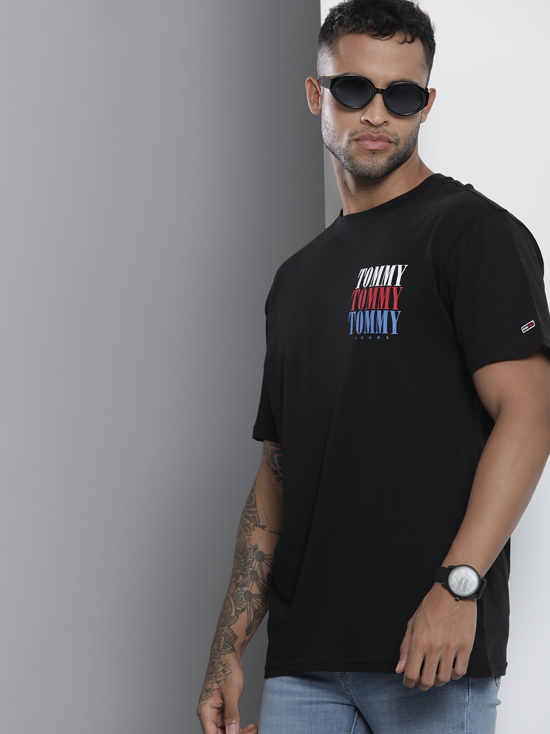 

Tommy Hilfiger Men Black Brand Logo Printed Pure Cotton T-shirt