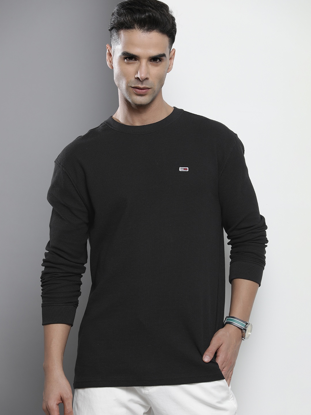 

Tommy Hilfiger Men Black Solid Organic Cotton T-shirt
