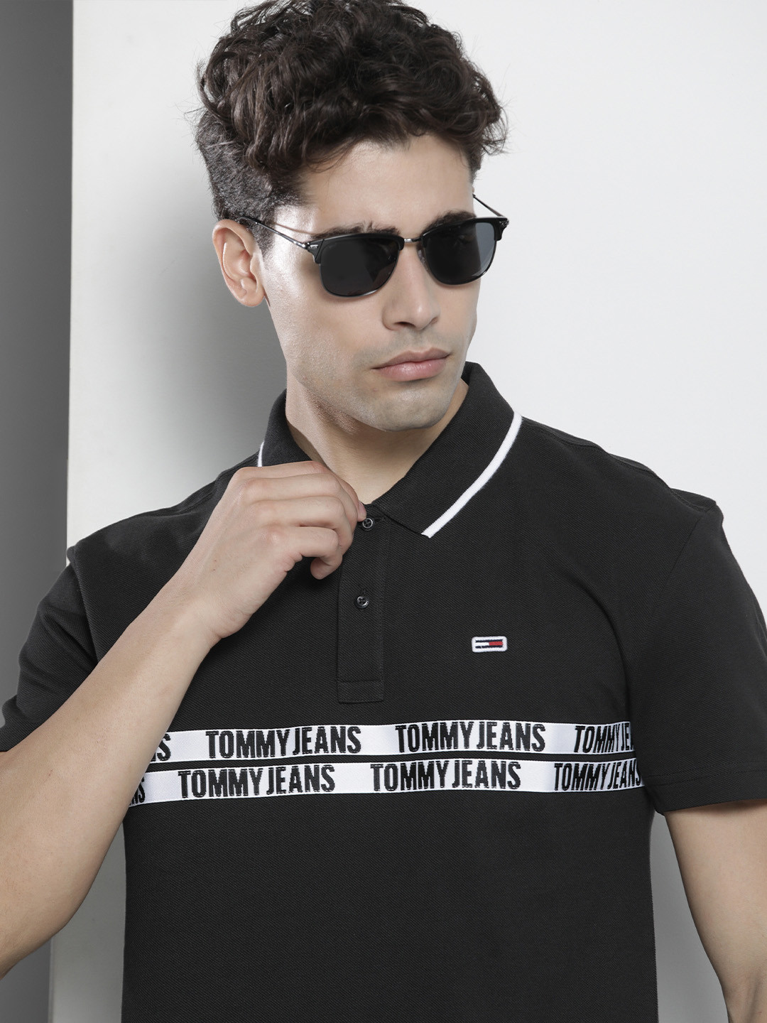 

Tommy Hilfiger Men Black Typography Applique Polo Collar Pure Cotton Casual T-shirt