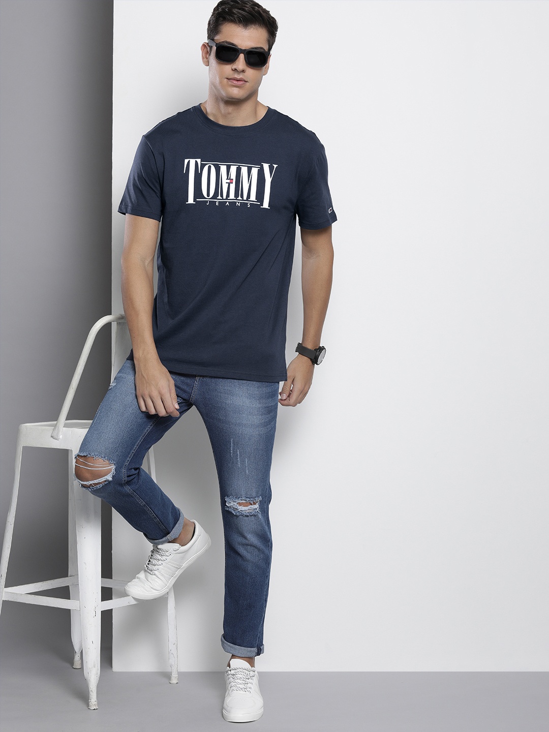 

Tommy Hilfiger Men Navy Blue Brand Logo Printed Pure Cotton T-shirt