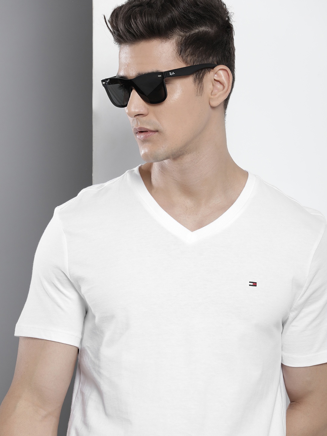 

Tommy Hilfiger V-Neck Pure Cotton T-shirt, White