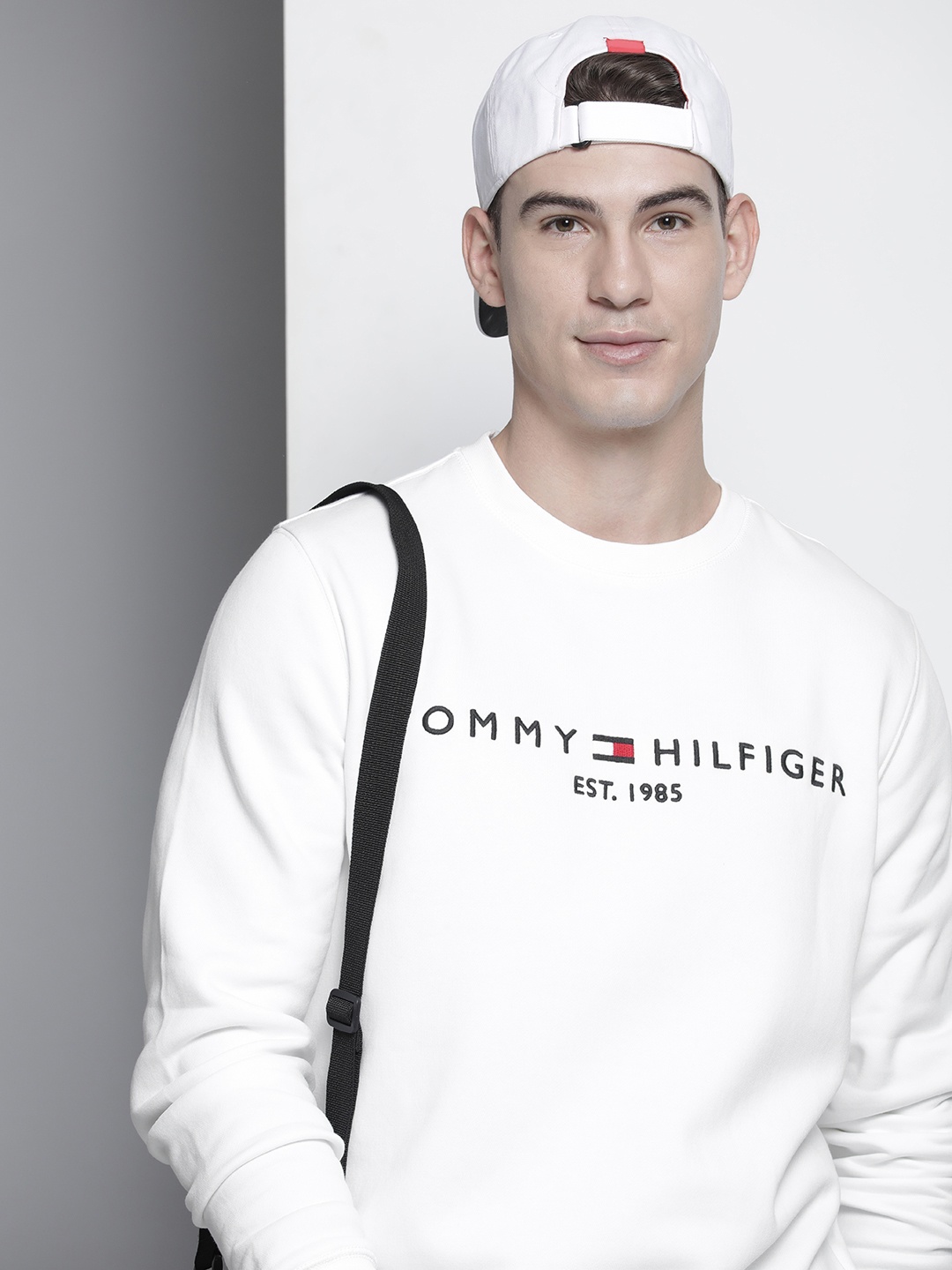 

Tommy Hilfiger Men White Printed Sweatshirt