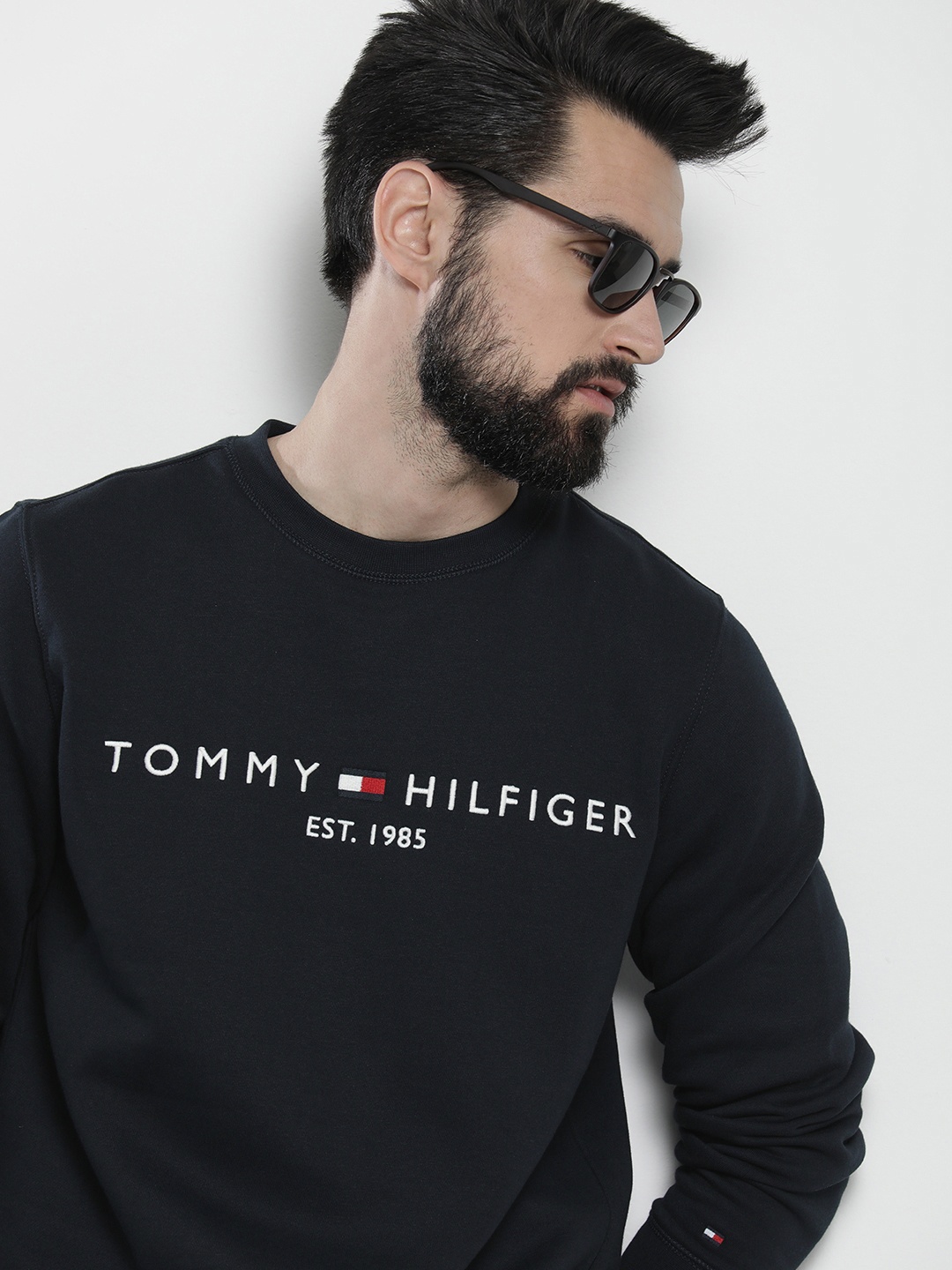 

Tommy Hilfiger Men Navy Blue Brand Logo Embroidered Sweatshirt