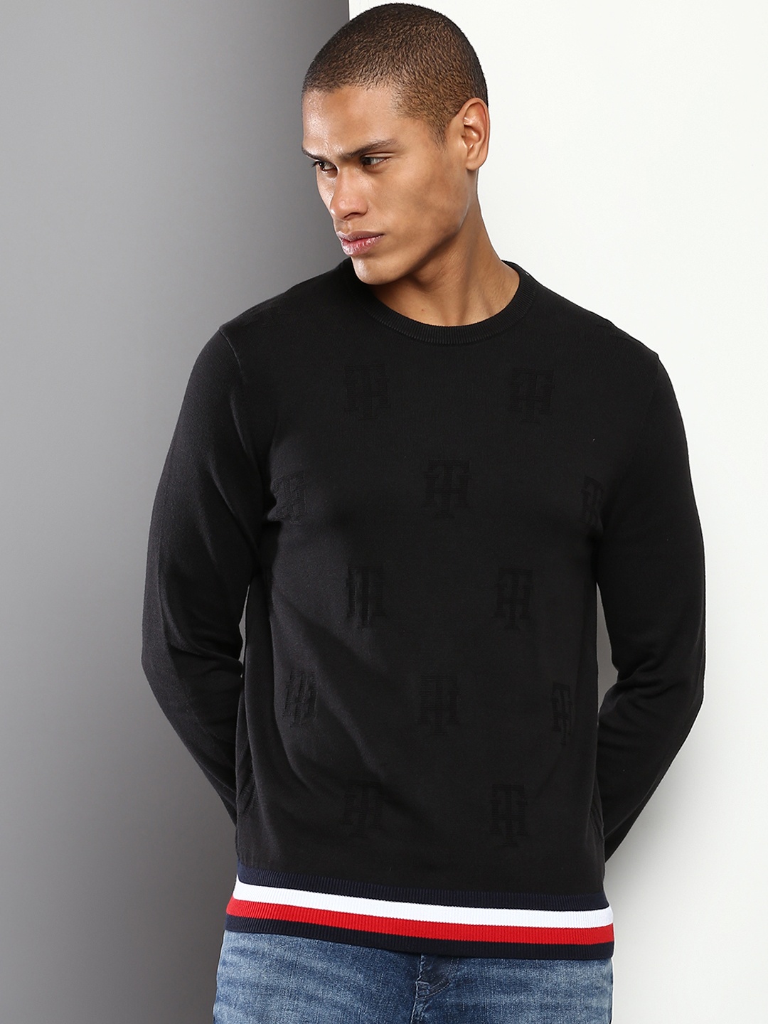 

Tommy Hilfiger Men Self Design Brand Logo Pure Cotton Pullover, Black