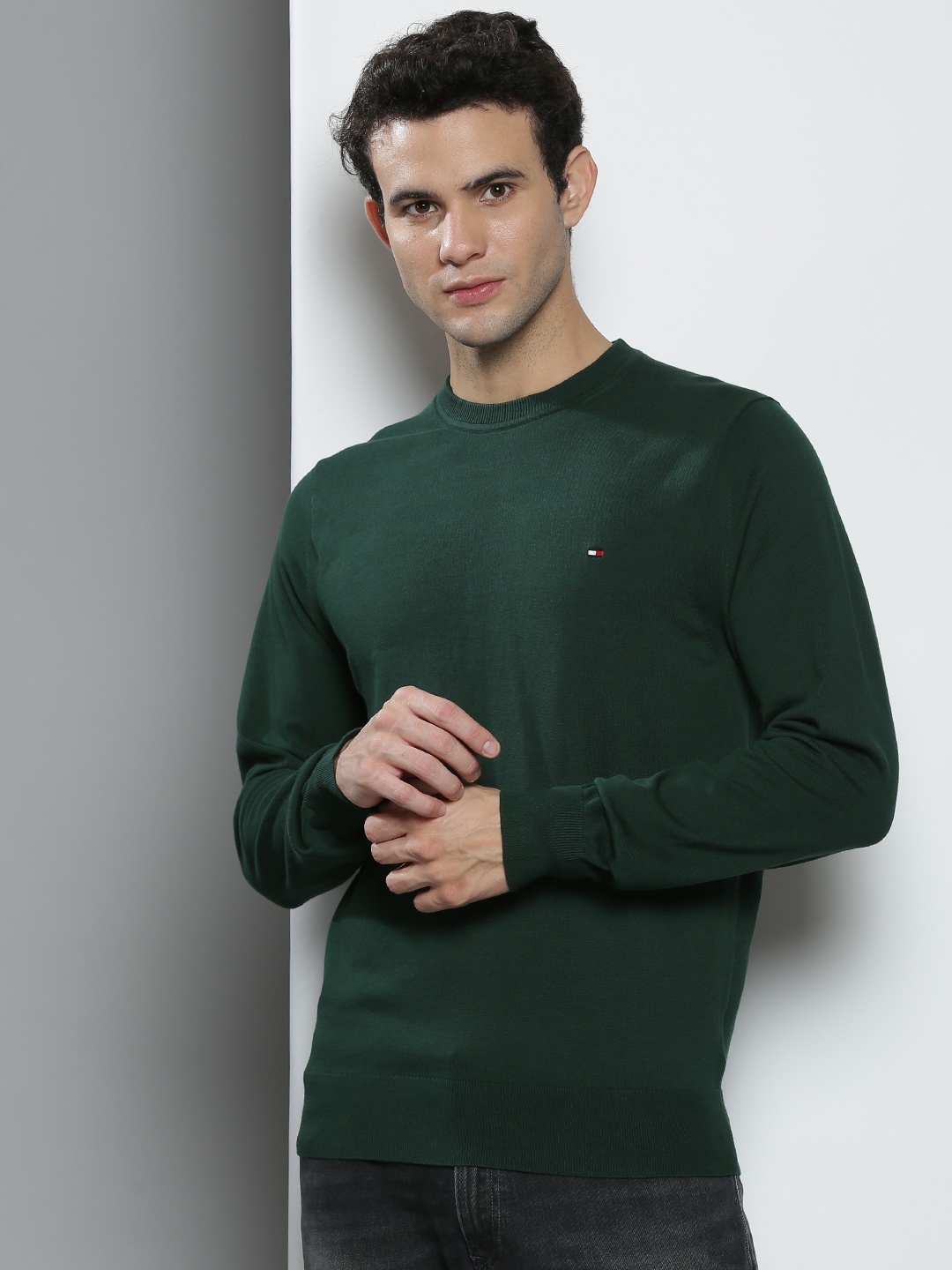 

Tommy Hilfiger Men Green Solid Pullover with Applique Detail