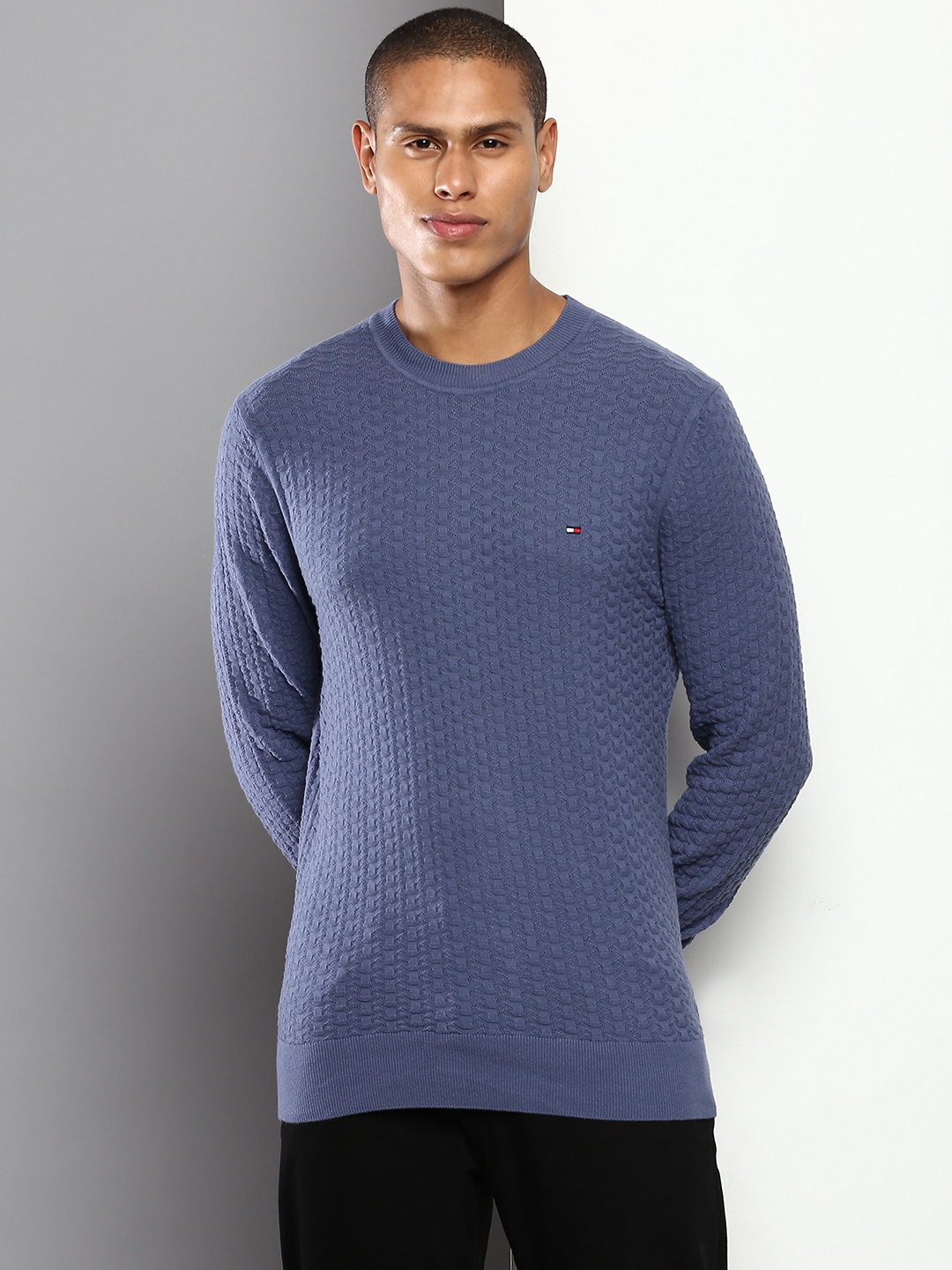 

Tommy Hilfiger Men Solid Pullover, Blue