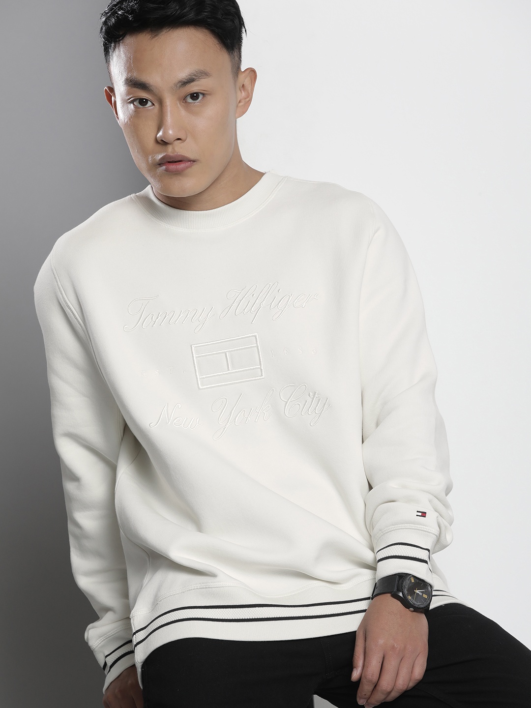 

Tommy Hilfiger Men Off White Embroidered Sweatshirt