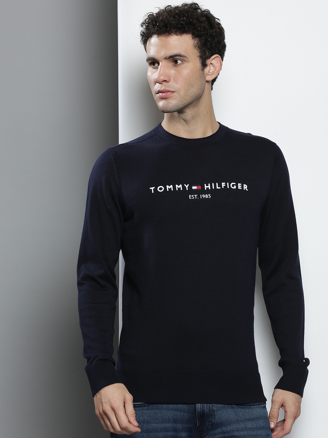 

Tommy Hilfiger Men Navy Blue & White Brand Logo Printed Cotton Sweatshirt