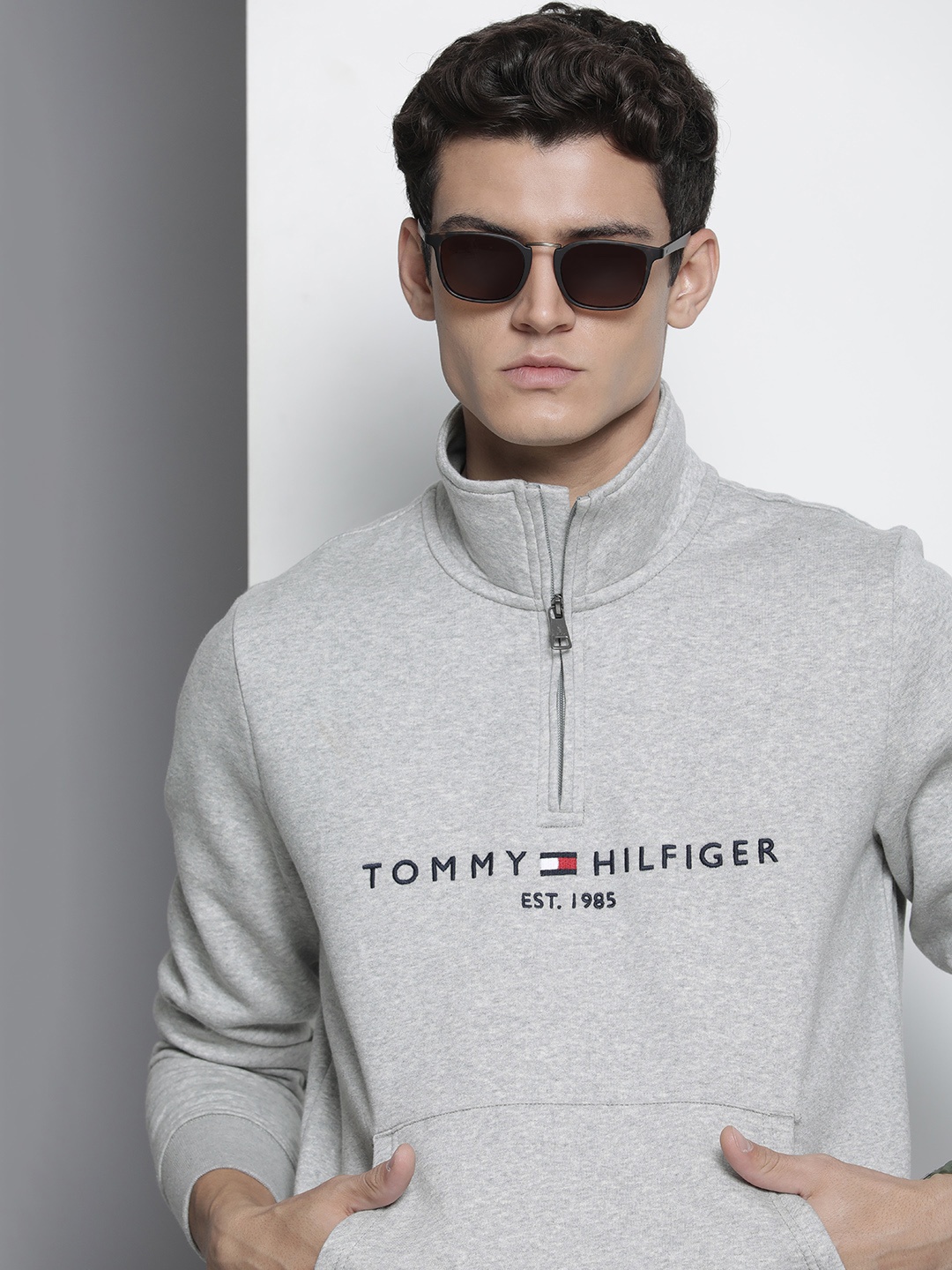 

Tommy Hilfiger Men Grey Melange Printed Sweatshirt