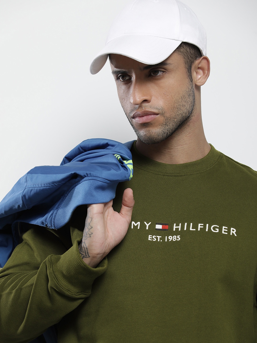 

Tommy Hilfiger Men Olive Green Pure Cotton Sweatshirt