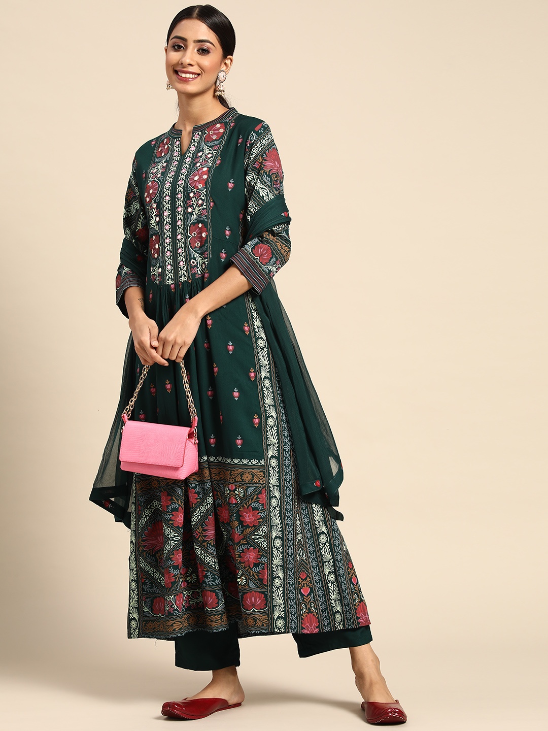 

Prakhya Women Green Printed Kurta with Palazzos & Dupatta